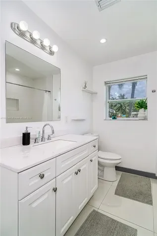 216 SW 6th Street Hallandale Beach FL 33009