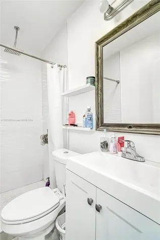 216 SW 6th Street Hallandale Beach FL 33009