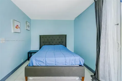 216 SW 6th Street Hallandale Beach FL 33009
