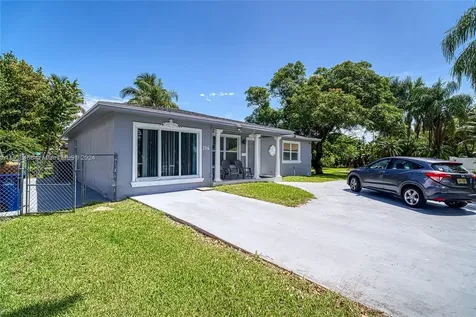 216 SW 6th Street Hallandale Beach FL 33009