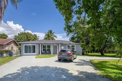 216 SW 6th Street Hallandale Beach FL 33009
