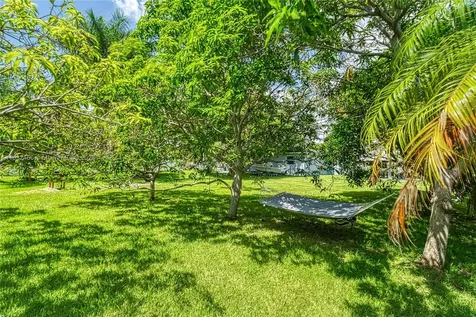 216 SW 6th Street Hallandale Beach FL 33009