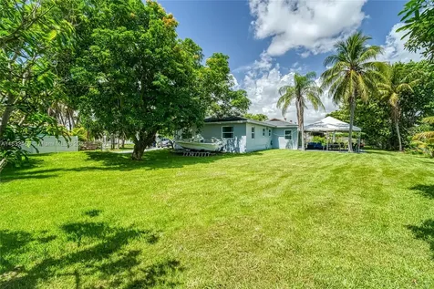 216 SW 6th Street Hallandale Beach FL 33009