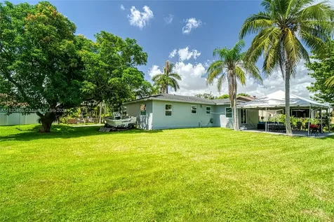 216 SW 6th Street Hallandale Beach FL 33009
