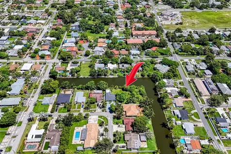 216 SW 6th Street Hallandale Beach FL 33009