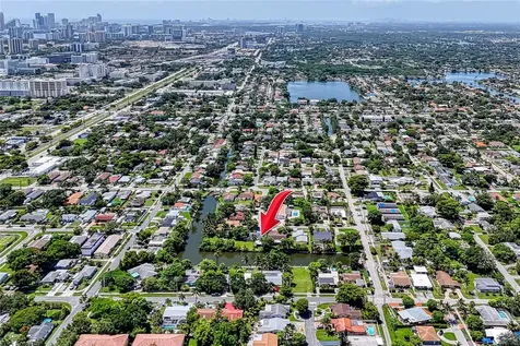 216 SW 6th Street Hallandale Beach FL 33009