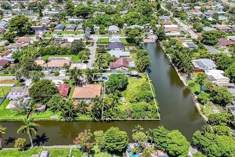 216 SW 6th Street Hallandale Beach FL 33009