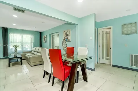 216 SW 6th Street Hallandale Beach FL 33009