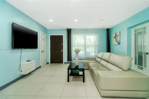 216 SW 6th Street Hallandale Beach FL 33009