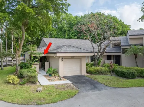 9433 Chelsea Drive S Plantation FL 33324