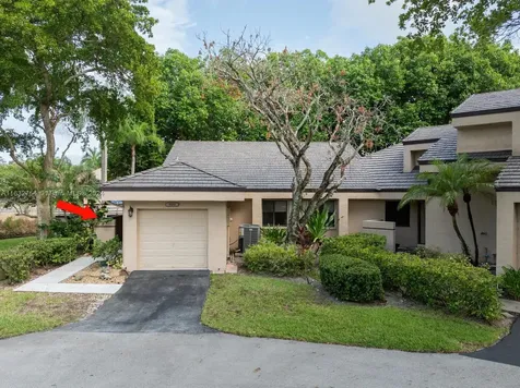 9433 Chelsea Drive S Plantation FL 33324