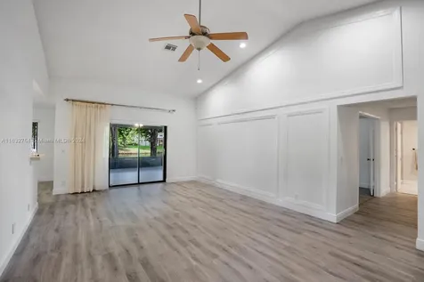 9433 Chelsea Drive S Plantation FL 33324