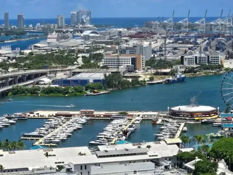 601 NE 1 Avenue Miami FL 33132