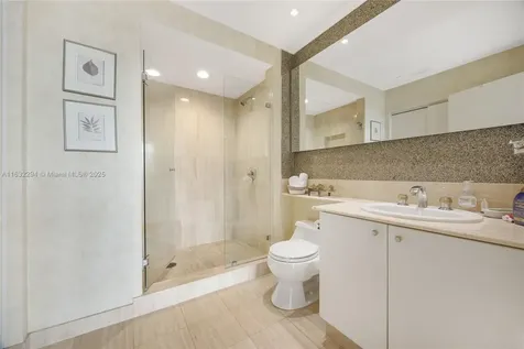 7000 Island Boulevard Aventura FL 33160