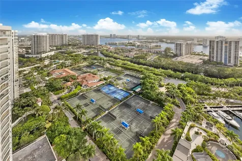 7000 Island Boulevard Aventura FL 33160