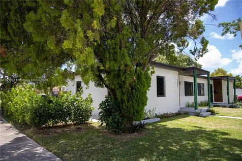2353 SW 31st Avenue Miami FL 33145