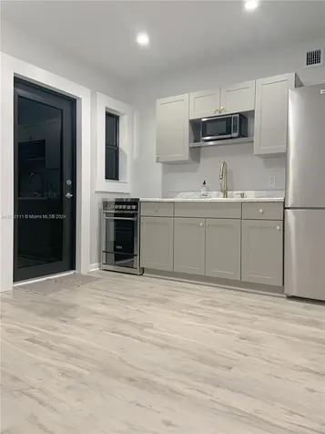 2353 SW 31st Avenue Miami FL 33145