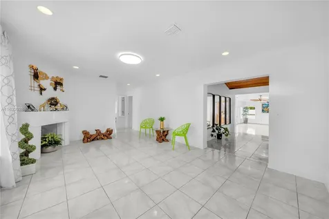 2301 SW 4th Avenue Miami FL 33129