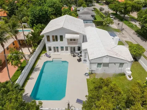 2301 SW 4th Avenue Miami FL 33129