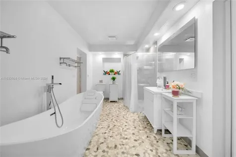2301 SW 4th Avenue Miami FL 33129