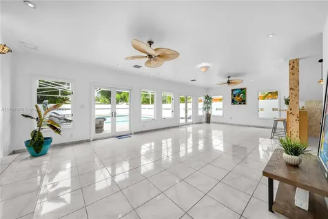 2301 SW 4th Avenue Miami FL 33129