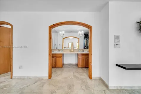 2301 SW 4th Avenue Miami FL 33129