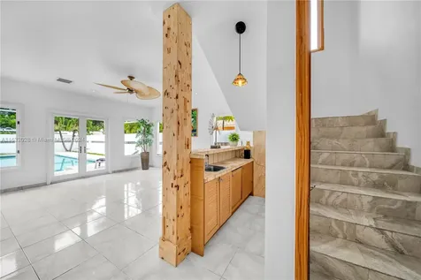 2301 SW 4th Avenue Miami FL 33129