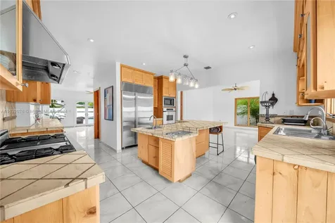 2301 SW 4th Avenue Miami FL 33129