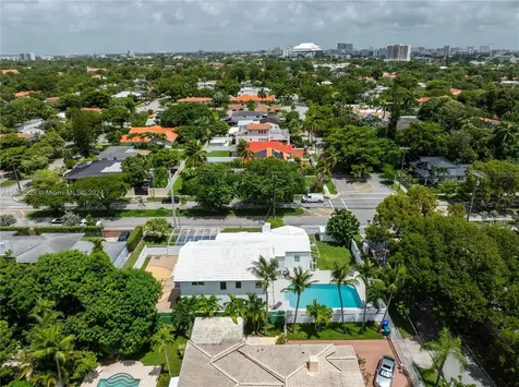 2301 SW 4th Avenue Miami FL 33129