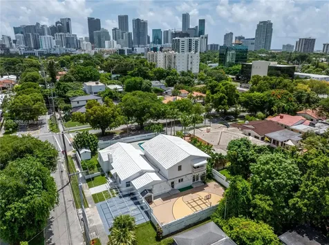 2301 SW 4th Avenue Miami FL 33129
