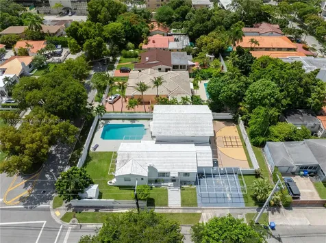 2301 SW 4th Avenue Miami FL 33129