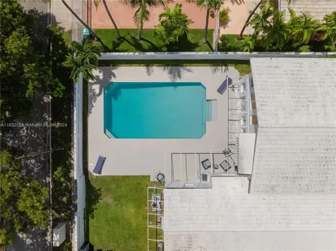 2301 SW 4th Avenue Miami FL 33129