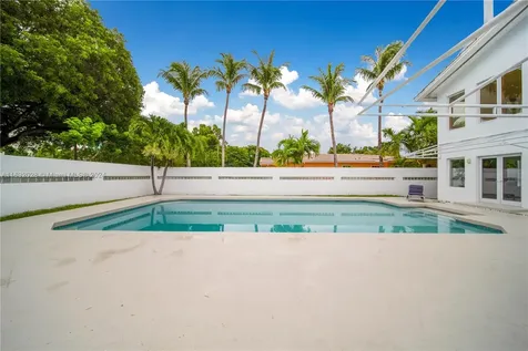 2301 SW 4th Avenue Miami FL 33129