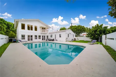2301 SW 4th Avenue Miami FL 33129