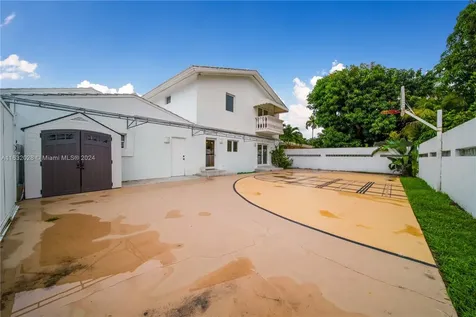 2301 SW 4th Avenue Miami FL 33129