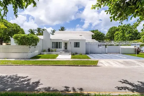 2301 SW 4th Avenue Miami FL 33129