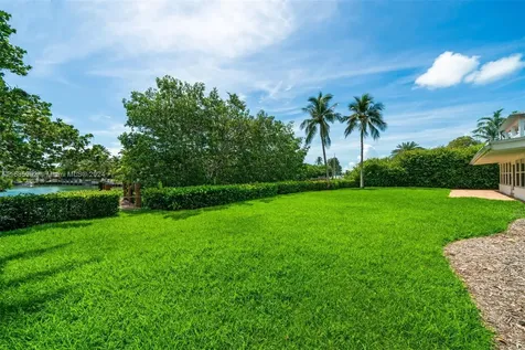 4 Harbor Point Key Biscayne FL 33149