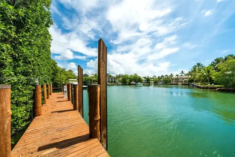 4 Harbor Point Key Biscayne FL 33149
