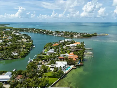 4 Harbor Point Key Biscayne FL 33149