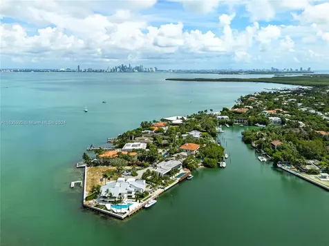 4 Harbor Point Key Biscayne FL 33149