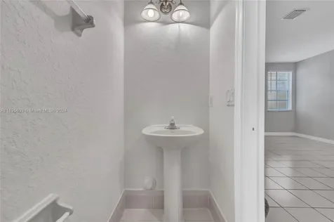 2533 SE 15th Court Homestead FL 33035