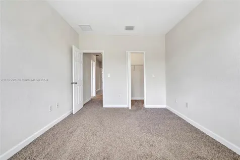2533 SE 15th Court Homestead FL 33035