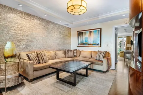 19955 NE 38th Court Aventura FL 33180