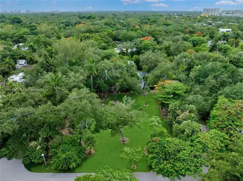 3501 Avocado Avenue Miami FL 33133