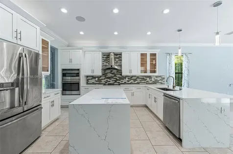 3086 Hudson Terrace Naples FL 34119