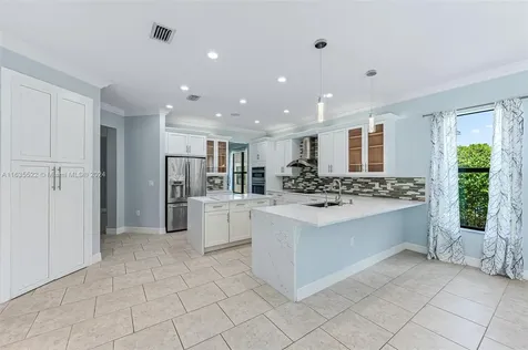 3086 Hudson Terrace Naples FL 34119