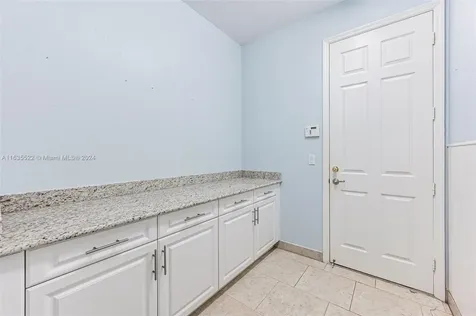 3086 Hudson Terrace Naples FL 34119