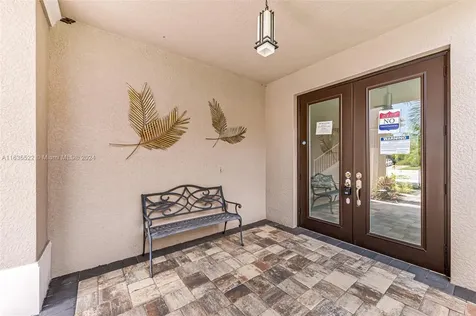 3086 Hudson Terrace Naples FL 34119