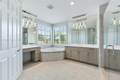 3086 Hudson Terrace Naples FL 34119
