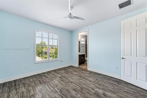 3086 Hudson Terrace Naples FL 34119